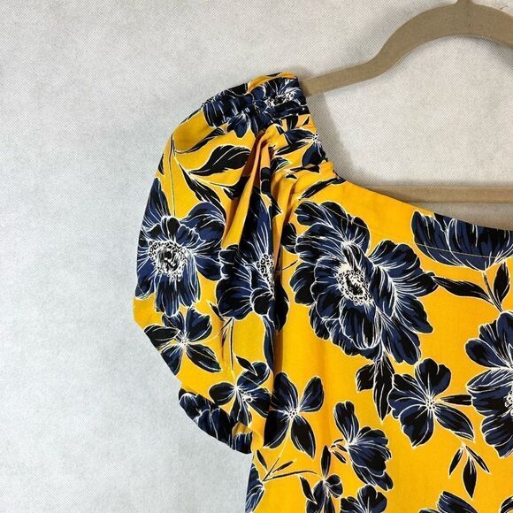 Olivaceous SzXS Off the Shoulder Yellow Blue Floral Crop Top - Picture 3 of 6